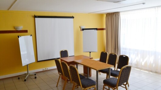 Зал Озерный