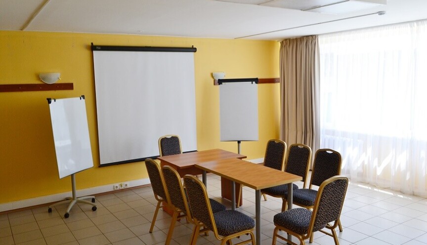 Зал Озерный